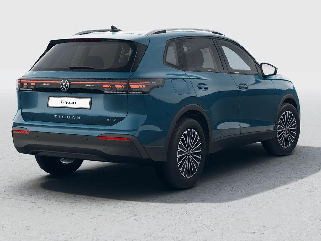Volkswagen Tiguan Suv 5 Doors Automatic Petrol Hybrid Nightshade Blue Metallic Parkway Volkswagen